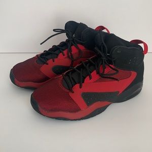 Air Jordan Lift Off Boy’s Shoes Red/Black 2